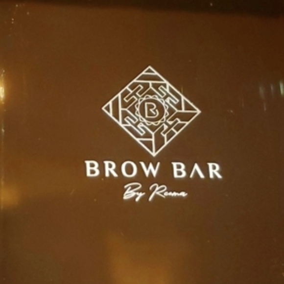 Brow bar by Reema, bombshell brow kit, dark NIB 6g - Picture 2 of 6